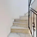 Nada Mas 4*