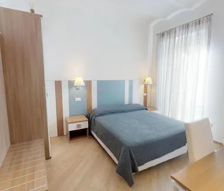 فندق مبيت وإفطار Nada Mas 4*