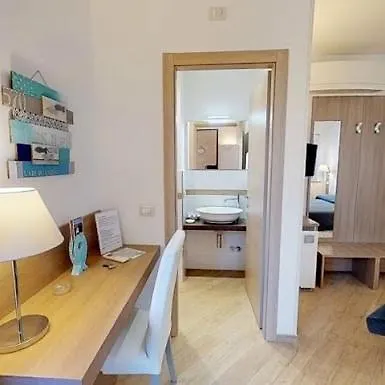 Nada Mas 4* كيريالي